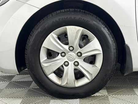 2012-Hyundai-Elantra-16-GLS-Premium_3