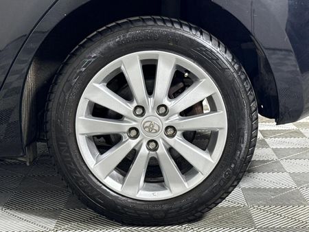 2007-Toyota-Auris-160-RS_5