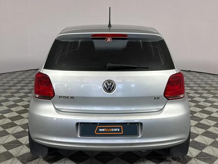 2010-Volkswagen-Polo-16-Comfortline-5-dr_18