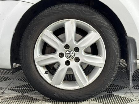 2010-Volkswagen-Polo-16-Comfortline-5-dr_4