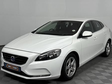 2015-Volvo-V40-T4-Elite-Auto_0