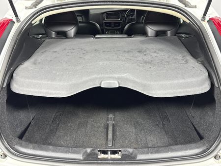 2015-Volvo-V40-T4-Elite-Auto_14