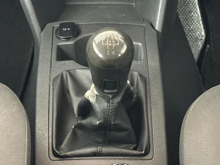 2016-Volkswagen-Polo-Vivo-GP-14-Trendline_10
