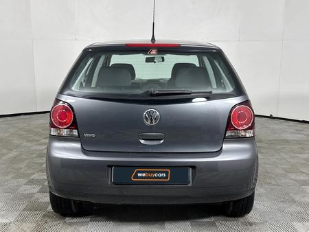 2017-Volkswagen-Polo-Vivo-GP-14-Conceptline-5-dr_14