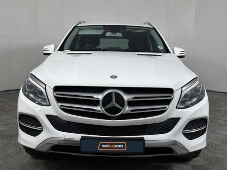 2016-Mercedes-Benz-GLE-500-4Matic_14