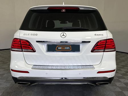 2016-Mercedes-Benz-GLE-500-4Matic_17