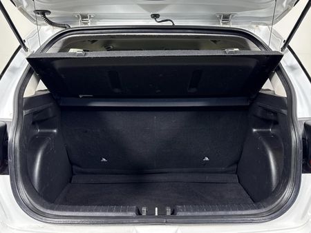 2020-Hyundai-Venue-10-TGDI-Fluid_13