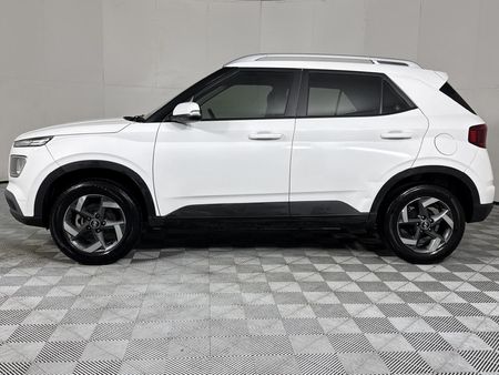 2020-Hyundai-Venue-10-TGDI-Fluid_18