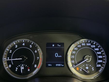 2020-Hyundai-Venue-10-TGDI-Fluid_2