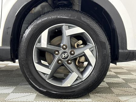 2020-Hyundai-Venue-10-TGDI-Fluid_4