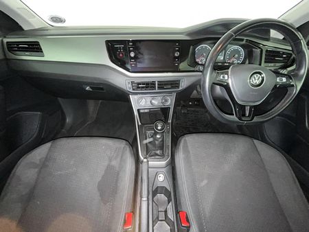 2020-Volkswagen-Polo-10-TSI-Comfortline_1