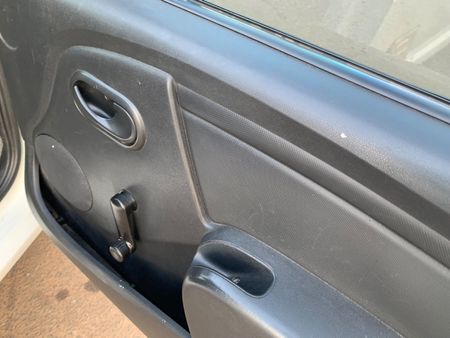 2019-Nissan-NP200-16-AC-Safety-Pack_20