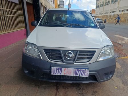 2021-Nissan-NP200-16-AC-Safety-Pack_0