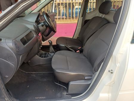 2021-Nissan-NP200-16-AC-Safety-Pack_14