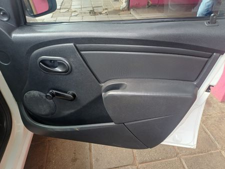 2021-Nissan-NP200-16-AC-Safety-Pack_8