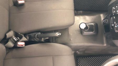 2021-Isuzu-D-Max-250C-Fleetside-Single-Cab_18