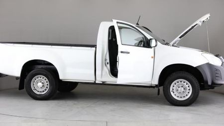 2021-Isuzu-D-Max-250C-Fleetside-Single-Cab_19