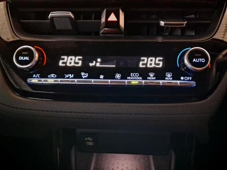 2024-Toyota-Corolla-Cross-18-GR-S-Hybrid_12