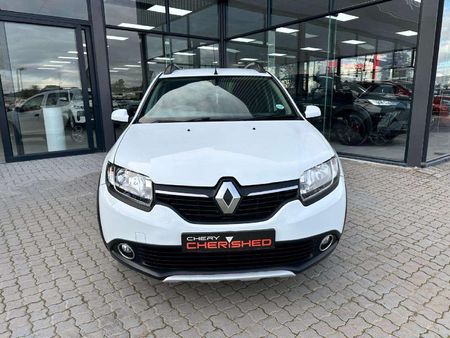 2016-Renault-Sandero-900T-Dynamique_1