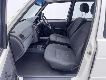 2004-Volkswagen-Citi-16i-Chico_6