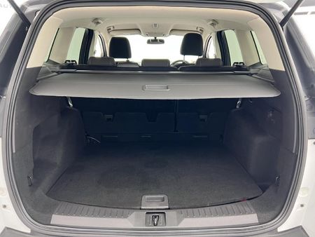 2015-Ford-Kuga-15-EcoBoost-Ambiente_10