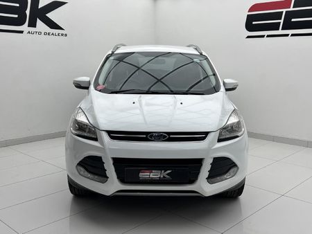 2015-Ford-Kuga-15-EcoBoost-Ambiente_1