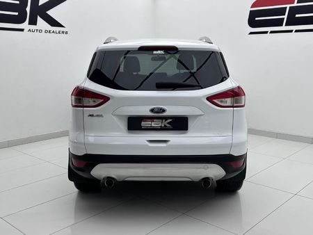2015-Ford-Kuga-15-EcoBoost-Ambiente_3