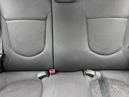 2017-Hyundai-Accent-16-GLS-Fluid-Auto_11