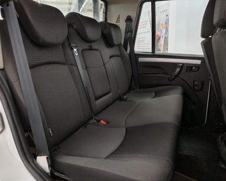 2023-Mahindra-Pik-Up-22-mHawk-S6-4x4-Double-Cab_10