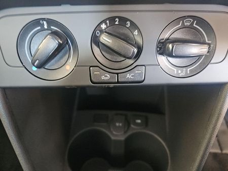 2026-Volkswagen-Polo-Vivo-14_20