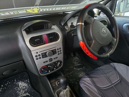 2006-Opel-Corsa-Utility-14i_10