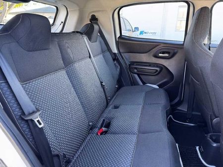2025-Citroen-C3-12T-Max-Auto_10