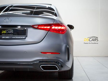 2022-Mercedes-Benz-C-Class-C-200-Auto_11