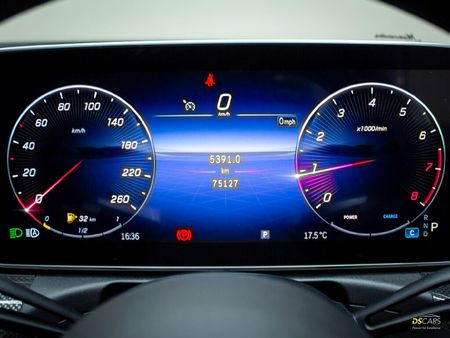 2022-Mercedes-Benz-C-Class-C-200-Auto_18