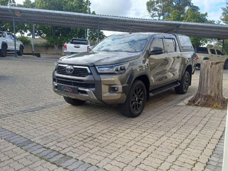 2023-Toyota-Hilux-28-GD-6-Raised-Body-Legend-4x4-Auto-Double-Cab_2