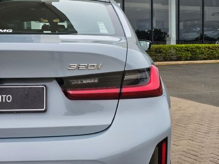2025-BMW-3-Series-320i-M-Sport-Auto_8