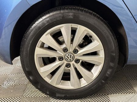 2014-Volkswagen-Golf-VII-14-TSI-Comfortline_7