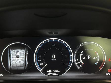 2017-Jaguar-F-Pace-30-V6-SC-AWD-First-Edition_2