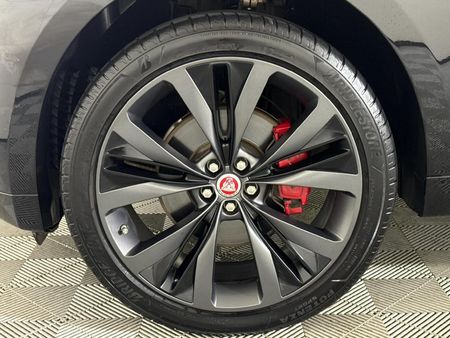 2017-Jaguar-F-Pace-30-V6-SC-AWD-First-Edition_5