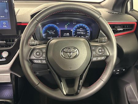 2025-Toyota-Corolla-Cross-18-GR-S_11