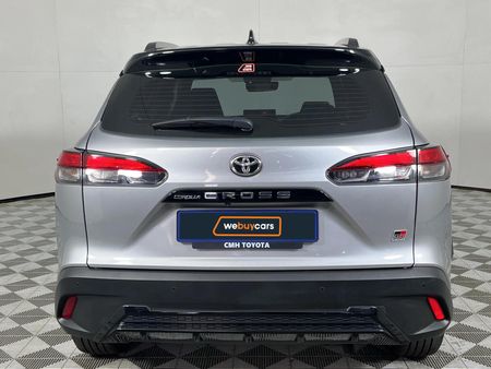 2025-Toyota-Corolla-Cross-18-GR-S_17