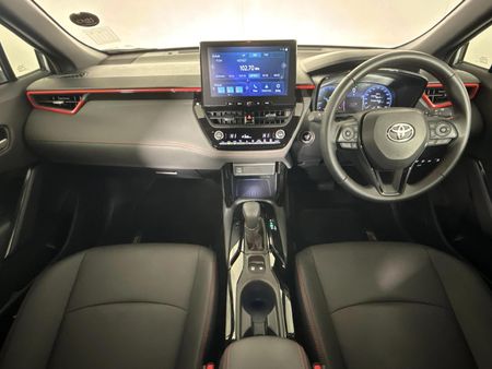 2025-Toyota-Corolla-Cross-18-GR-S_1