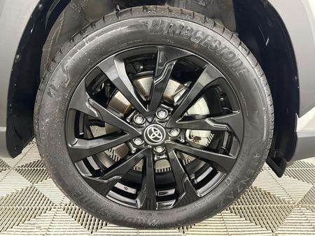 2025-Toyota-Corolla-Cross-18-GR-S_5
