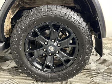 2020-Toyota-Fortuner-28-GD-6-4x4-Epic-Black-Auto_6