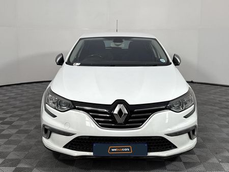 2016-Renault-Megane-III-12T-GT-Line-5-dr_14