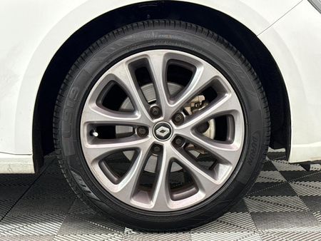 2016-Renault-Megane-III-12T-GT-Line-5-dr_5
