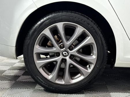 2016-Renault-Megane-III-12T-GT-Line-5-dr_7