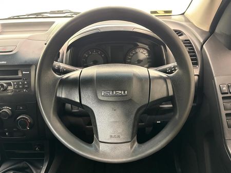 2021-Isuzu-D-Max-250-HO-Hi-Rider-Double-Cab_11