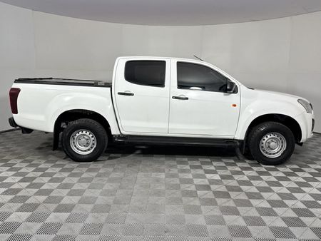 2021-Isuzu-D-Max-250-HO-Hi-Rider-Double-Cab_16