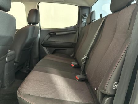 2021-Isuzu-D-Max-250-HO-Hi-Rider-Double-Cab_3